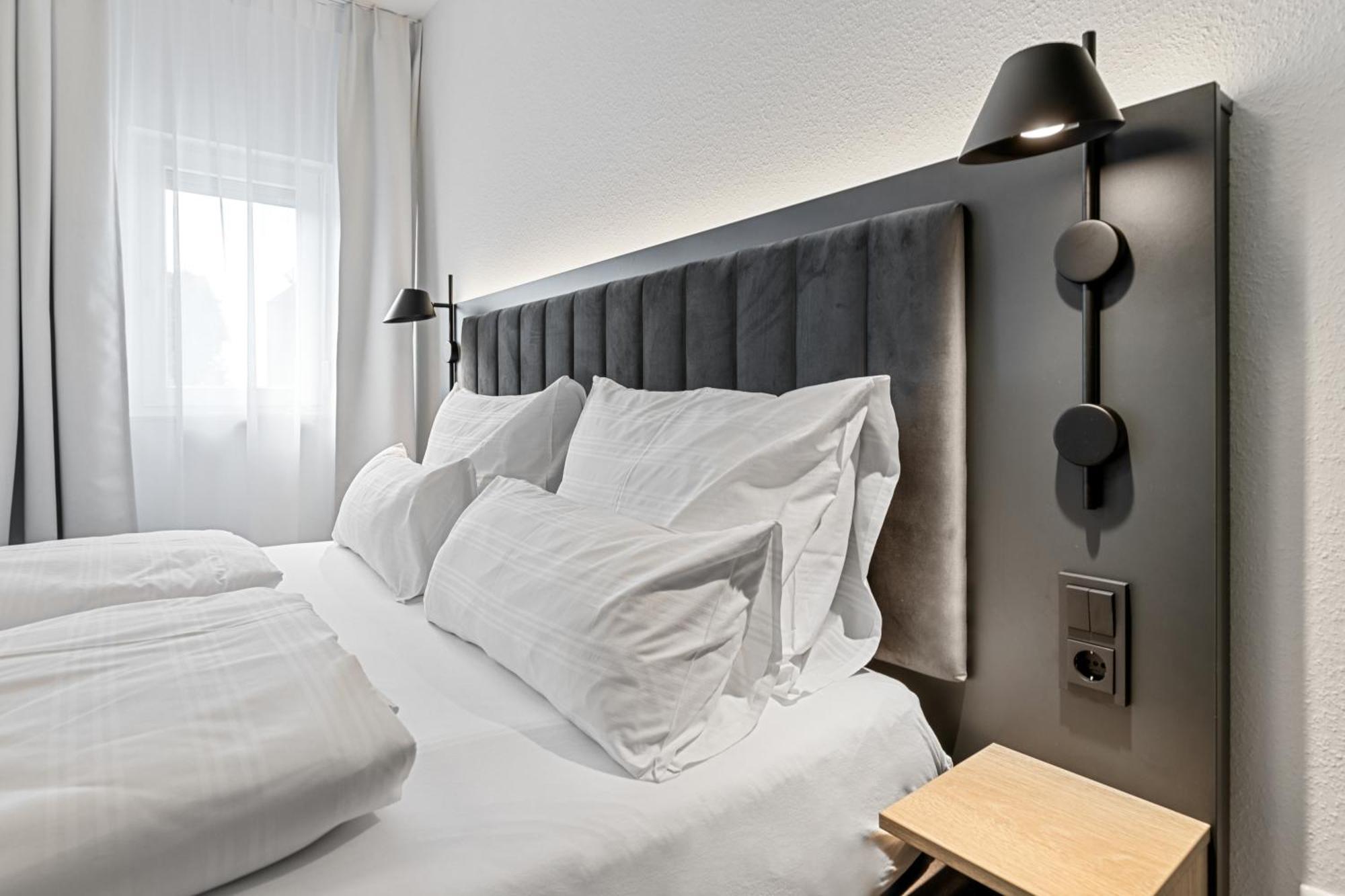 Bright Herzogenaurach Zentrum Chambre photo